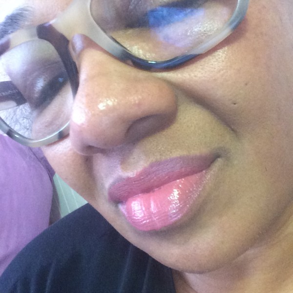elfd conditionin lip balm in blissful berry