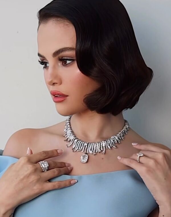 selena-gomez-golden-globes 2025-nails get the look by tom bachic