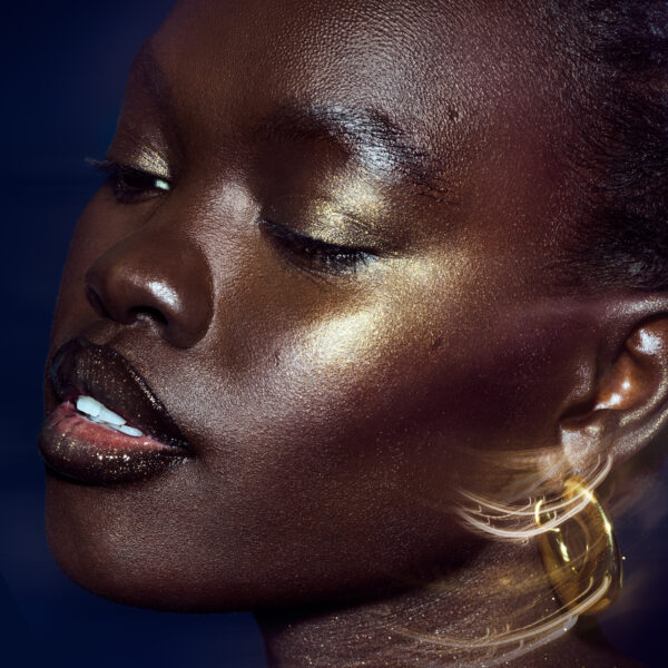 FENTY BEAUTY Diamond Bomb All Over Diamond Veil in Trophy Wife