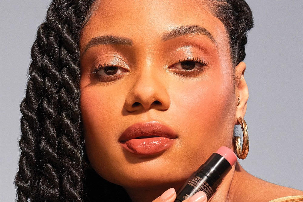 NUDESTIX MODEL