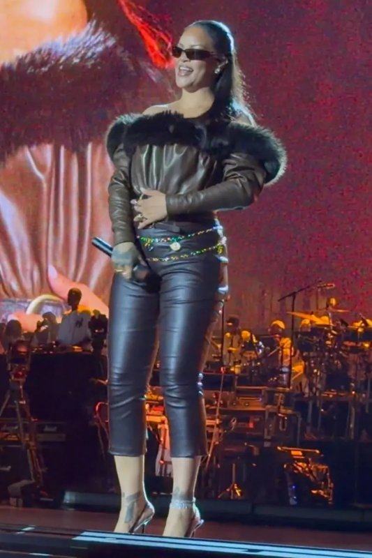 RIHANNA custom SAINT LAURENT OUTFIT JAY Z CONCERT 